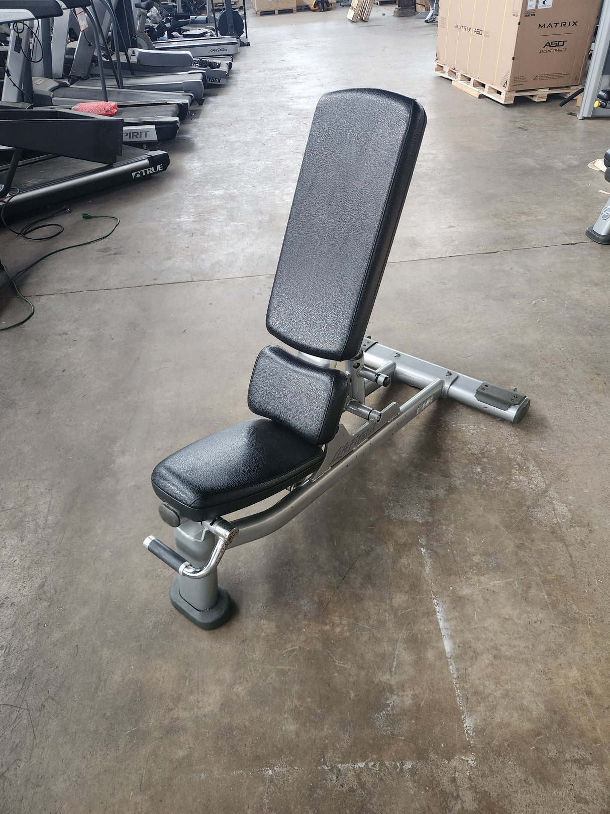 Pre-Owned Life Fitness Signature Series Multi-Adjustable Bench