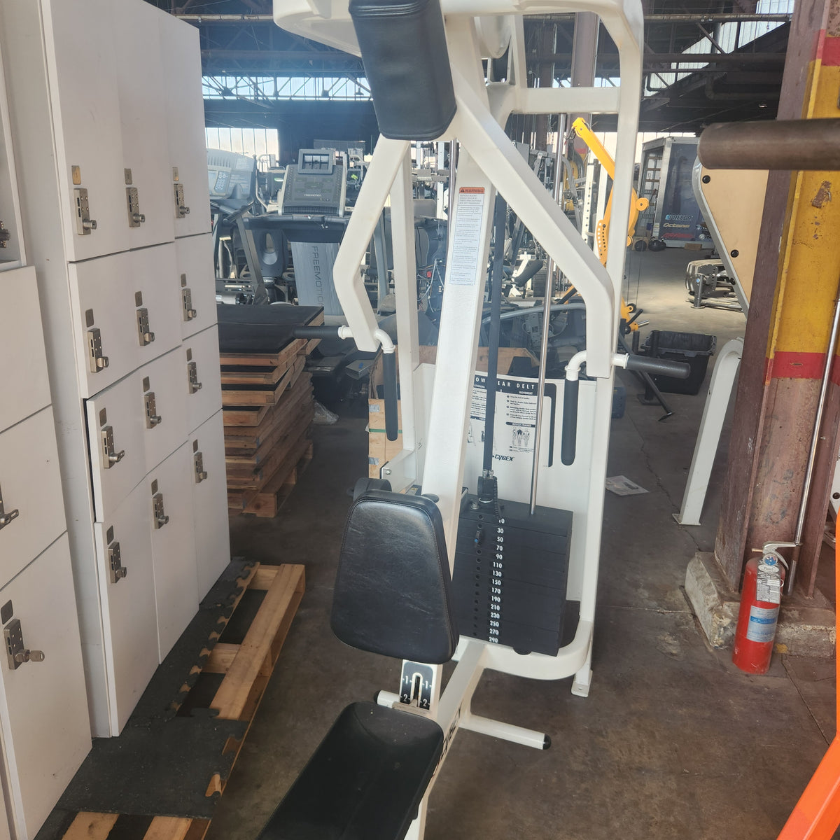 cybex low row Pre-Owned Cybex VR2 Row / Rear Delt