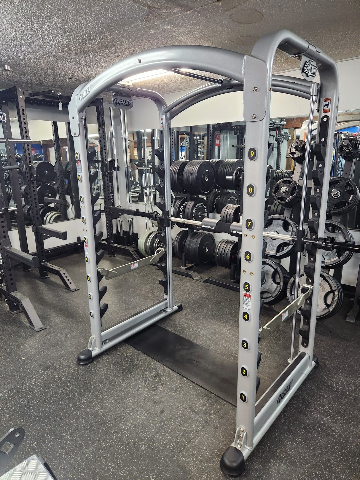 Hoist Fitness MiSmith Dual Action Smith Machine (floor model)