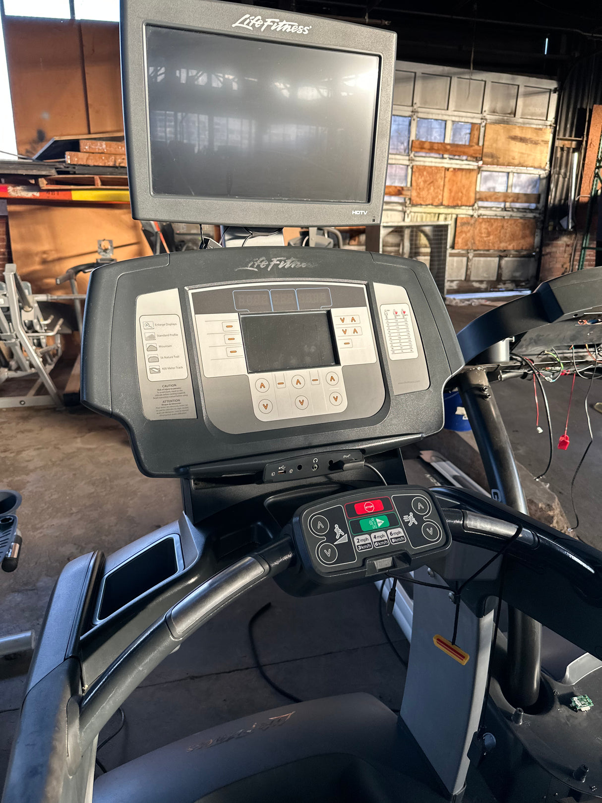 Refurbished Life Fitness 95T Elevation Treadmill with Inspire Console 15" HDTV - Exercise Unlimited