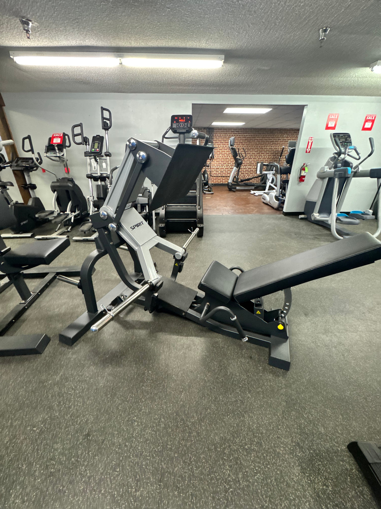 Spirit Fitness SP-4508 Plate Loaded Leg Press (floor model)