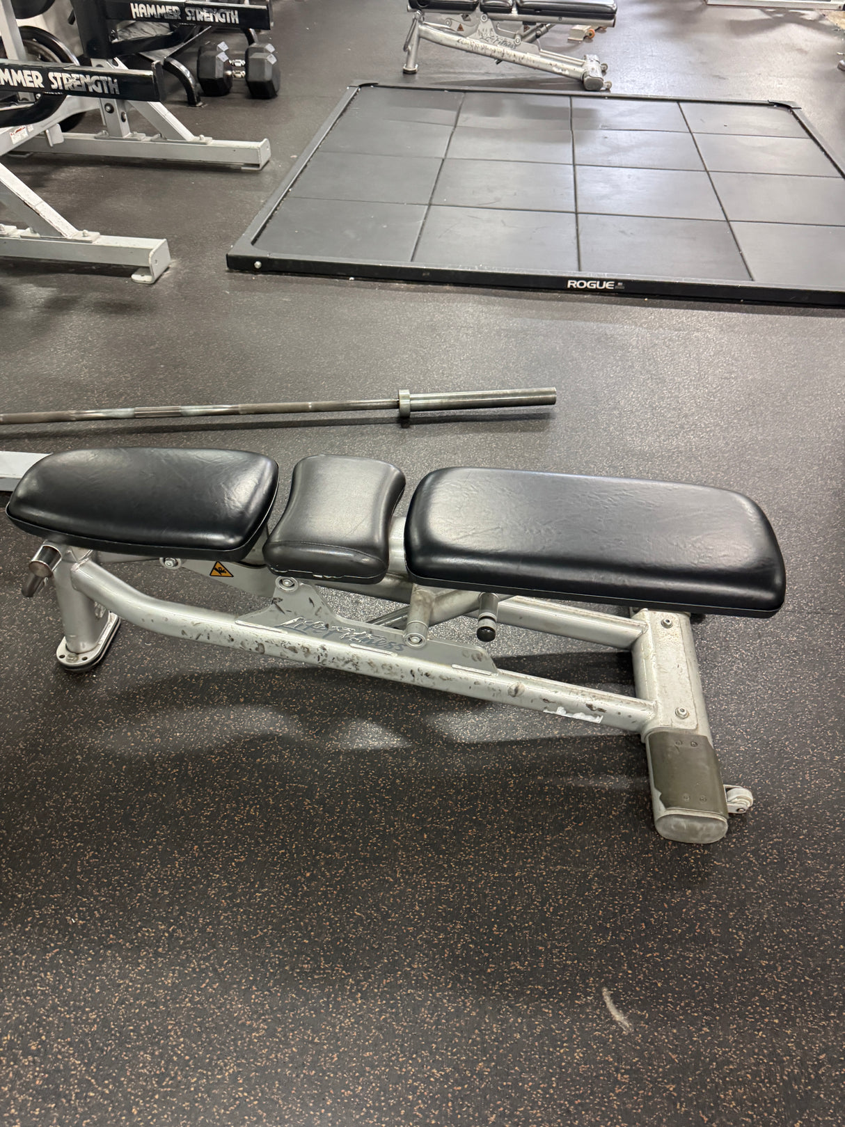 Pre-Owned Life Fitness Adjustable Bench