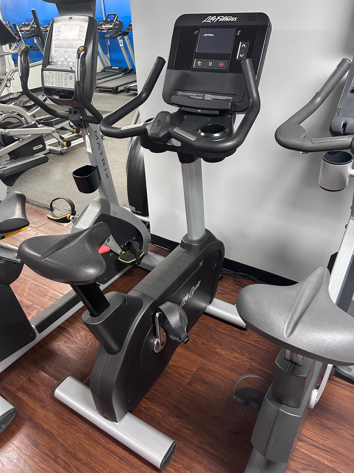 Pre-Owned Life Fitness Club Series Plus Upright Bike - Exercise Unlimited
