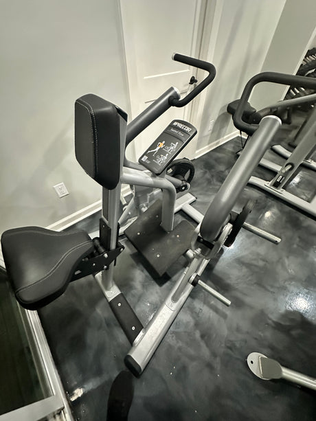 Precor Plate Loaded Seated Row - Like New Condition - Exercise Unlimited