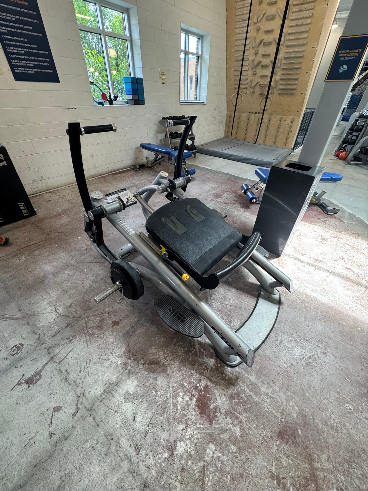 Pre-Owned True Fitness Full Body Press