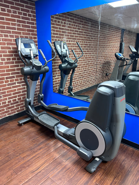 Pre-Owned Life Fitness 95x Elevation Series Elliptical Cross-Trainer with Elevation Series Inspire Console - Exercise Unlimited