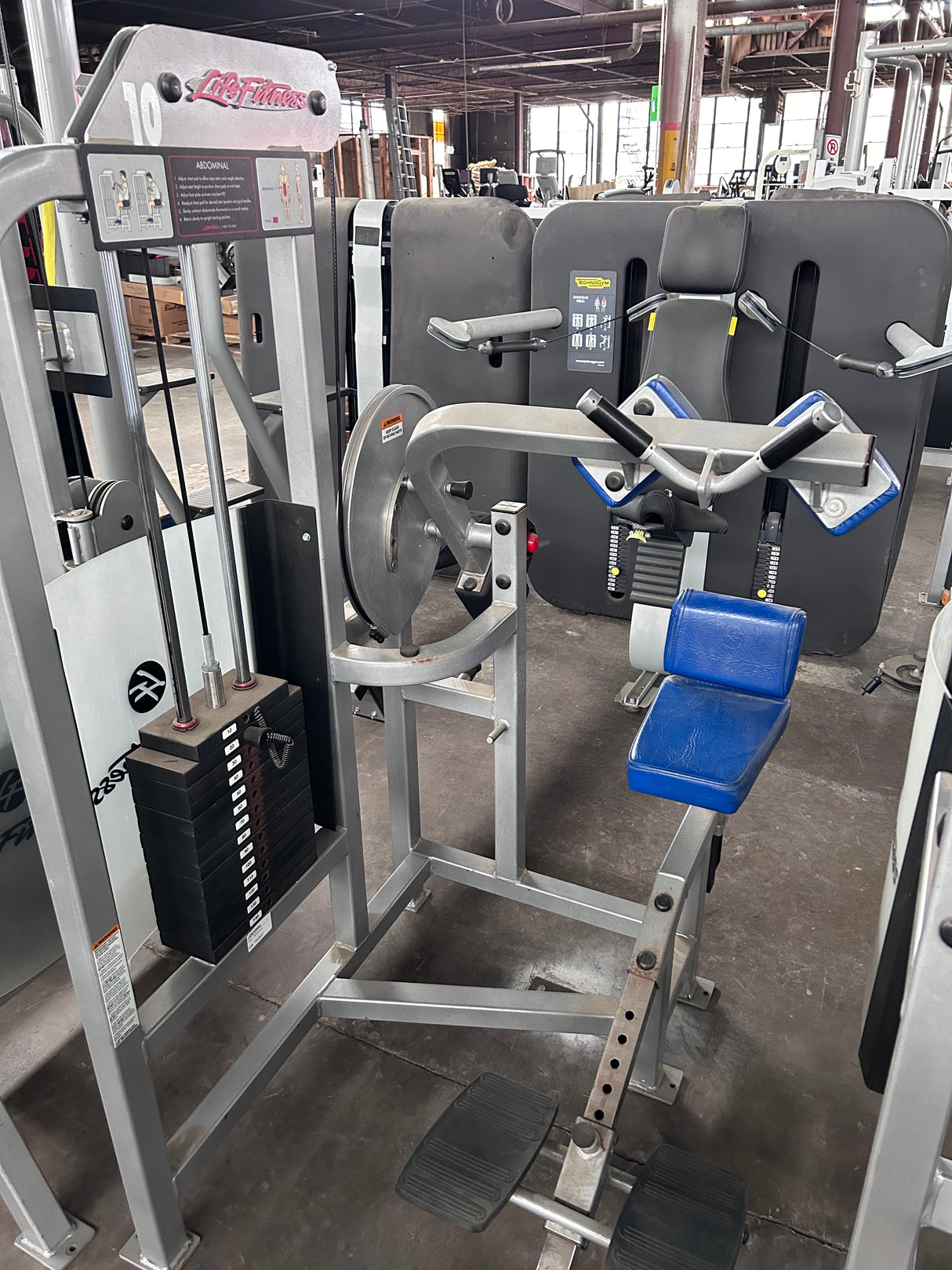 Pre-Owned Life Fitness 9000 Series Commercial Abdominal - Exercise Unlimited