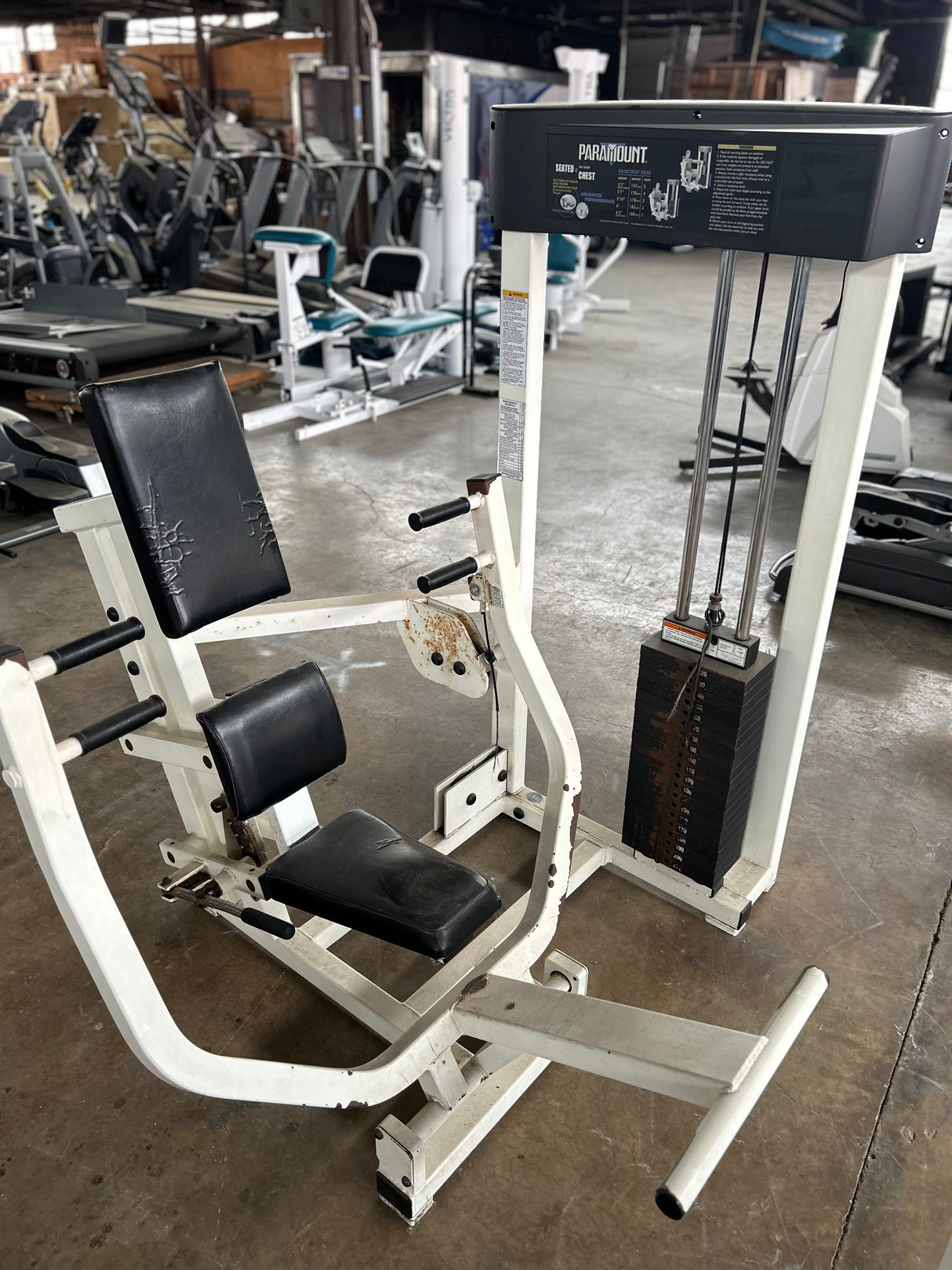 Pre-Owned Paramount Selectorized Seated Chest - Exercise Unlimited