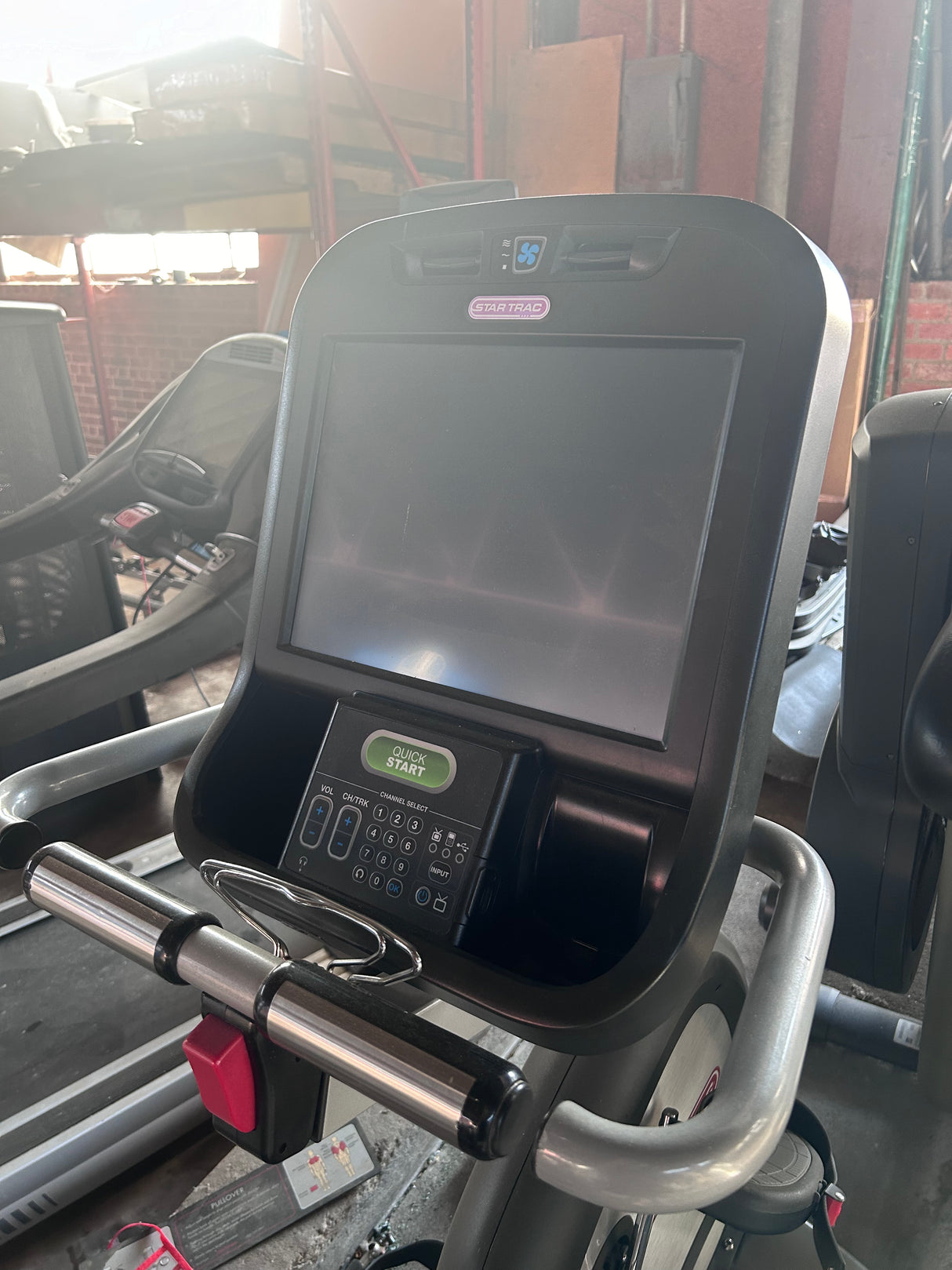 Pre-Owned Star Trac E-RBe Recumbent Bike V2 with Touchscreen - Exercise Unlimited