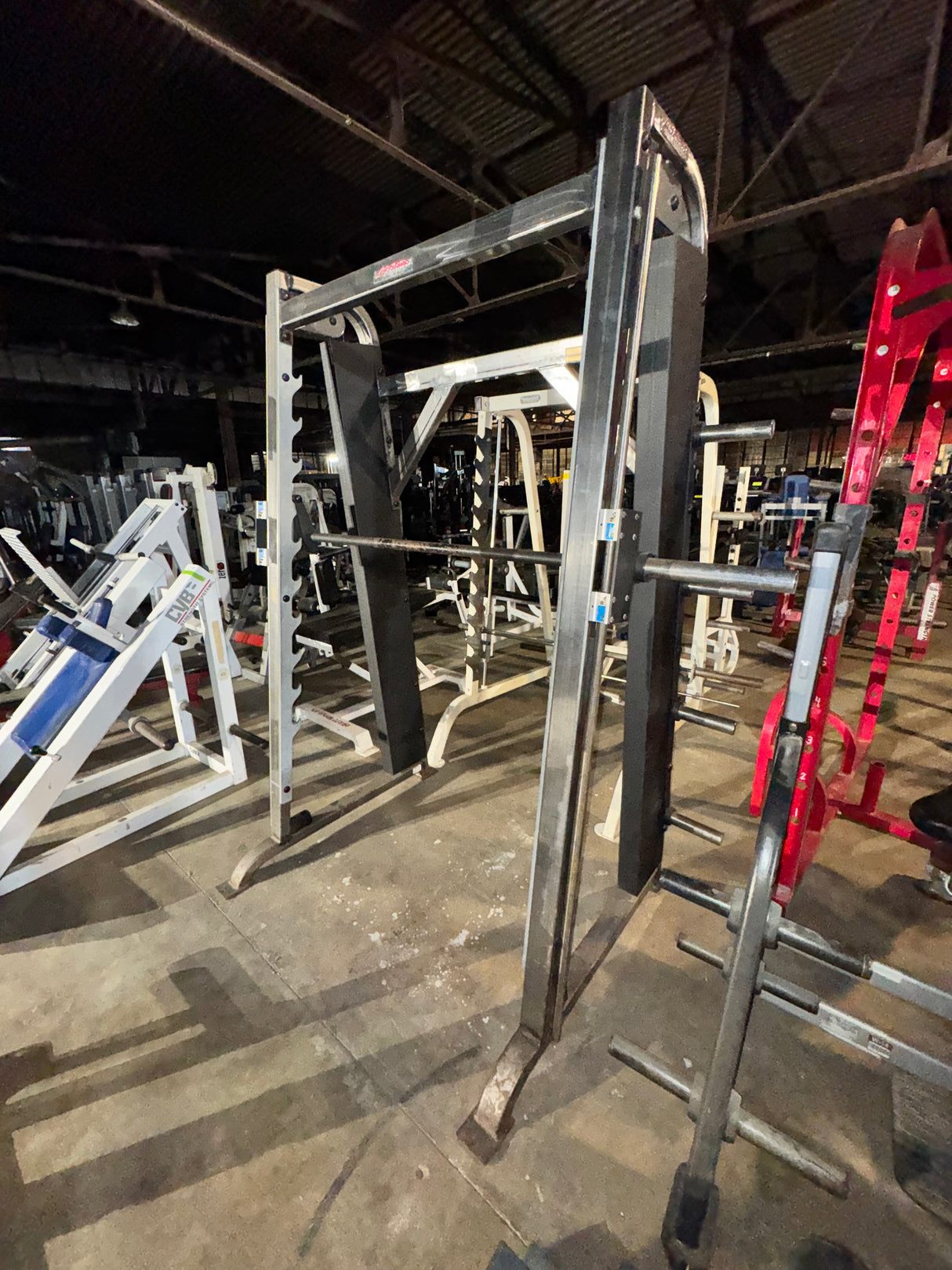 Pre-Owned Life Fitness Linear Counterbalance Smith Machine