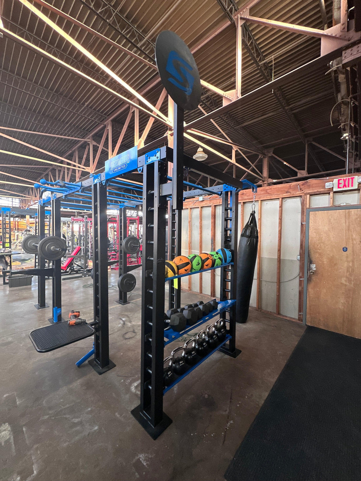 Spirit Fitness FTS900 14' Expanded Functional Rig (Standard Accessory Package) - Exercise Unlimited