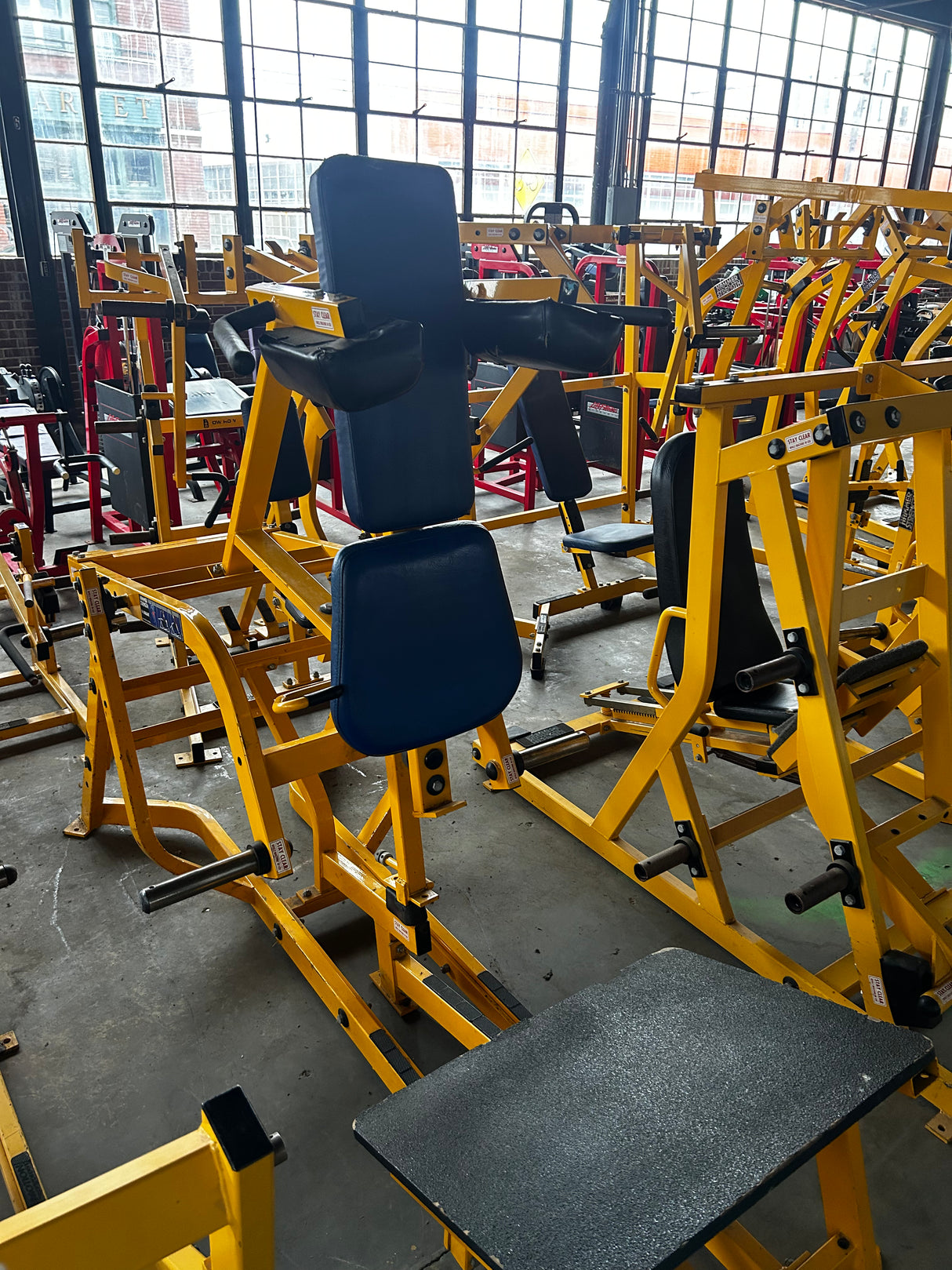 Pre-Owned Hammer Strength V-Squat