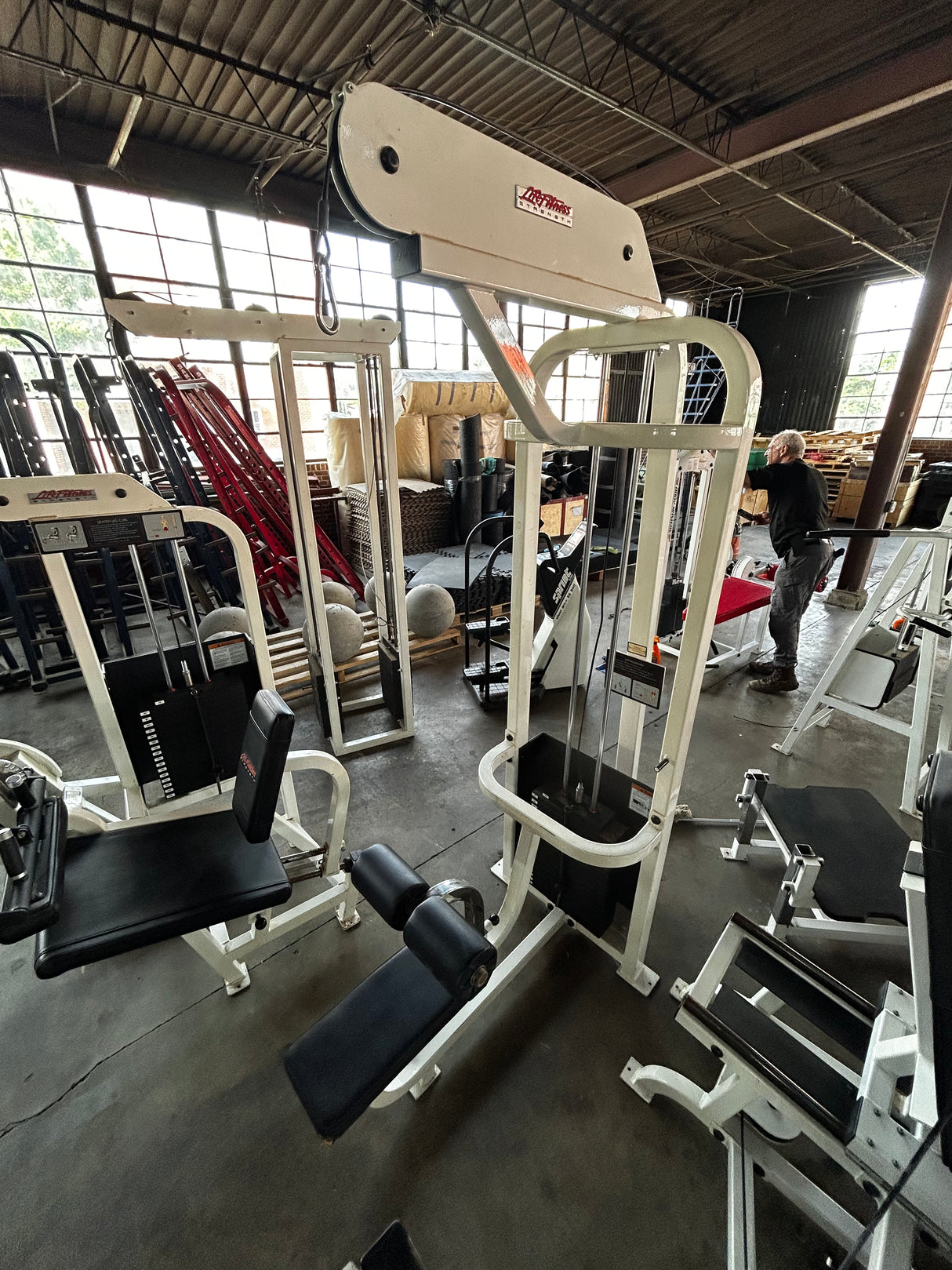 Pre-Owned Life Fitness Pro Series Selectorized Chest Press