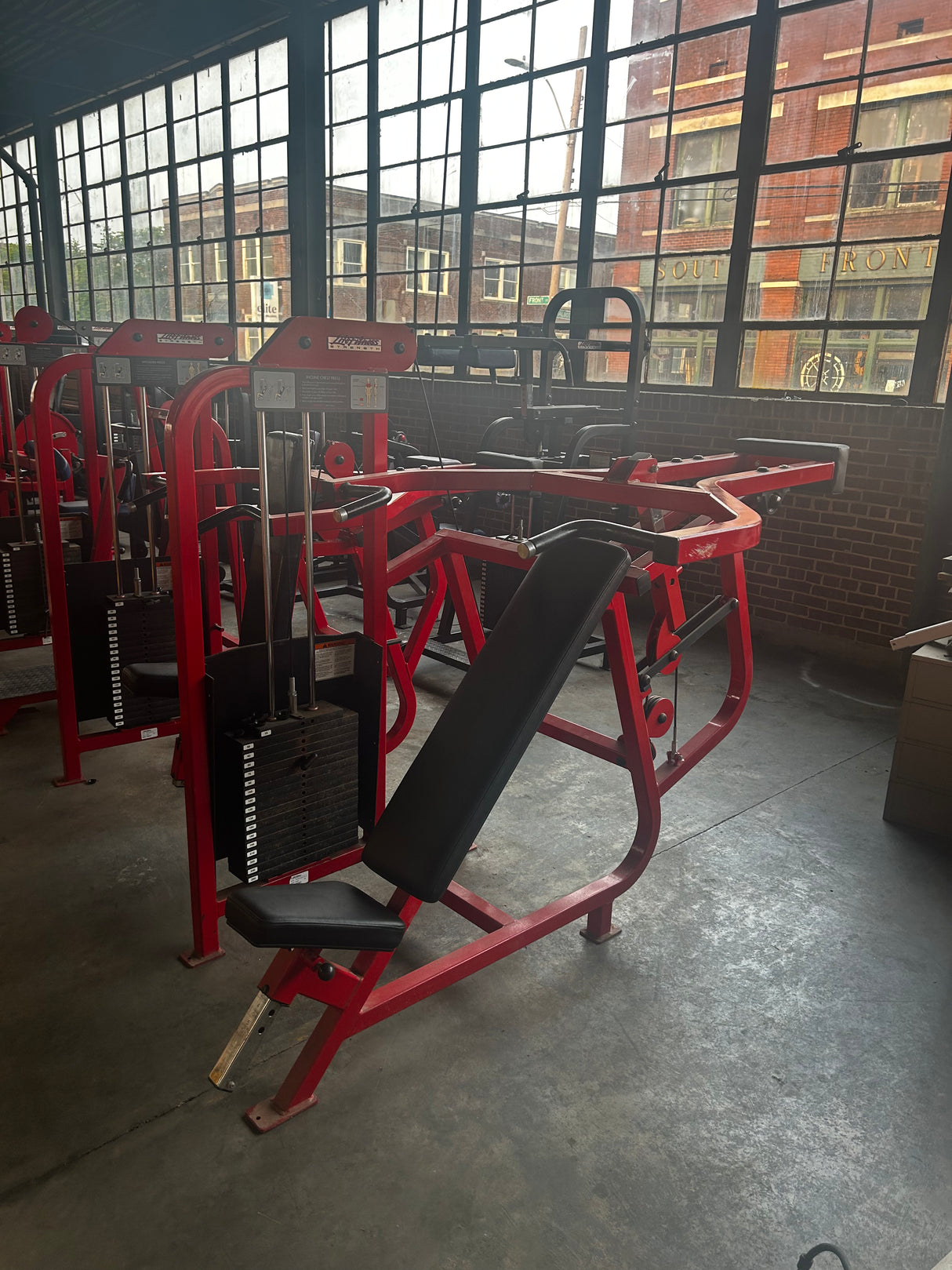 Pre-Owned Life Fitness Pro Series Incline Chest Press