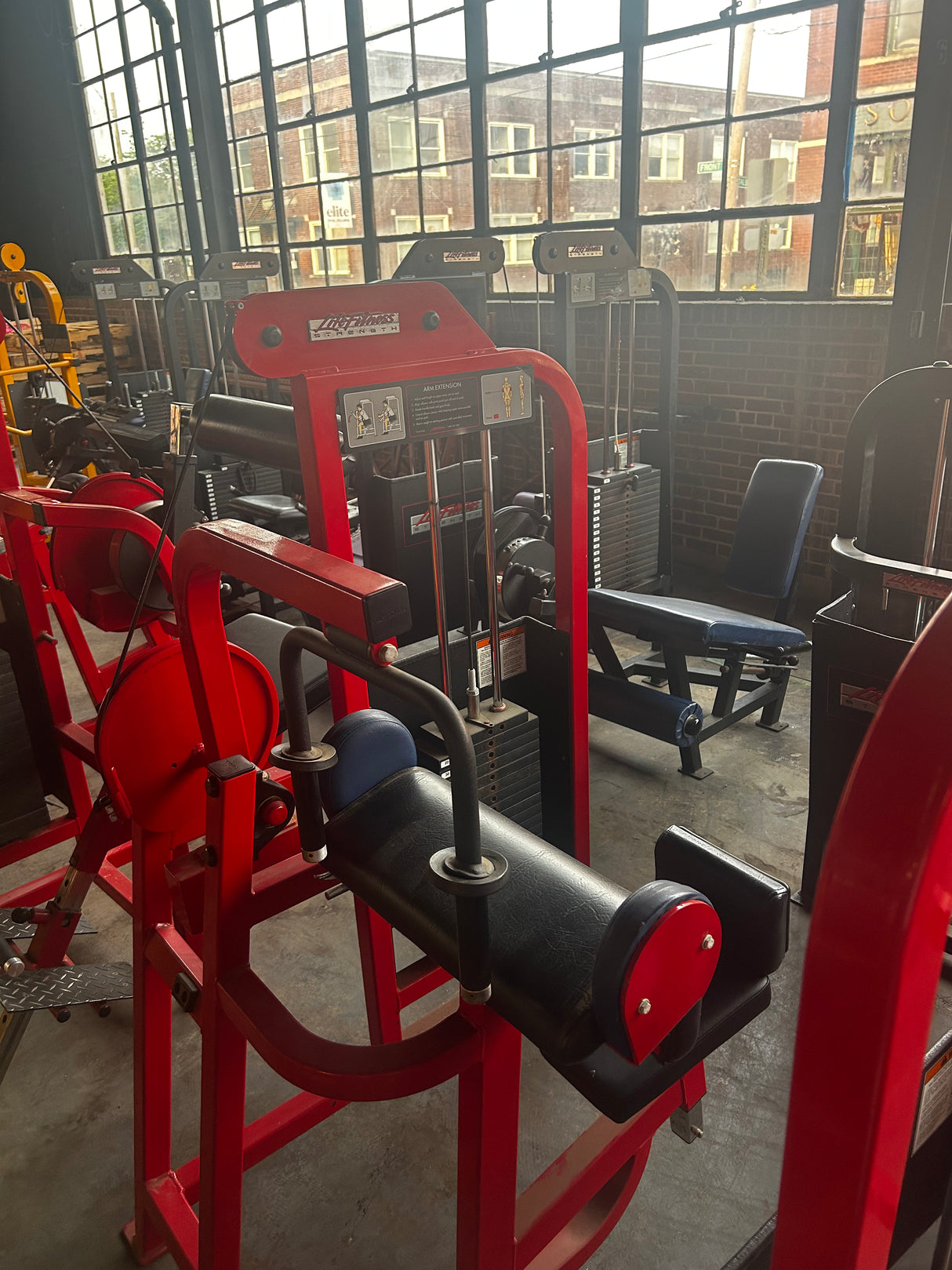 Pre-Owned Life Fitness Pro Series Arm Extension