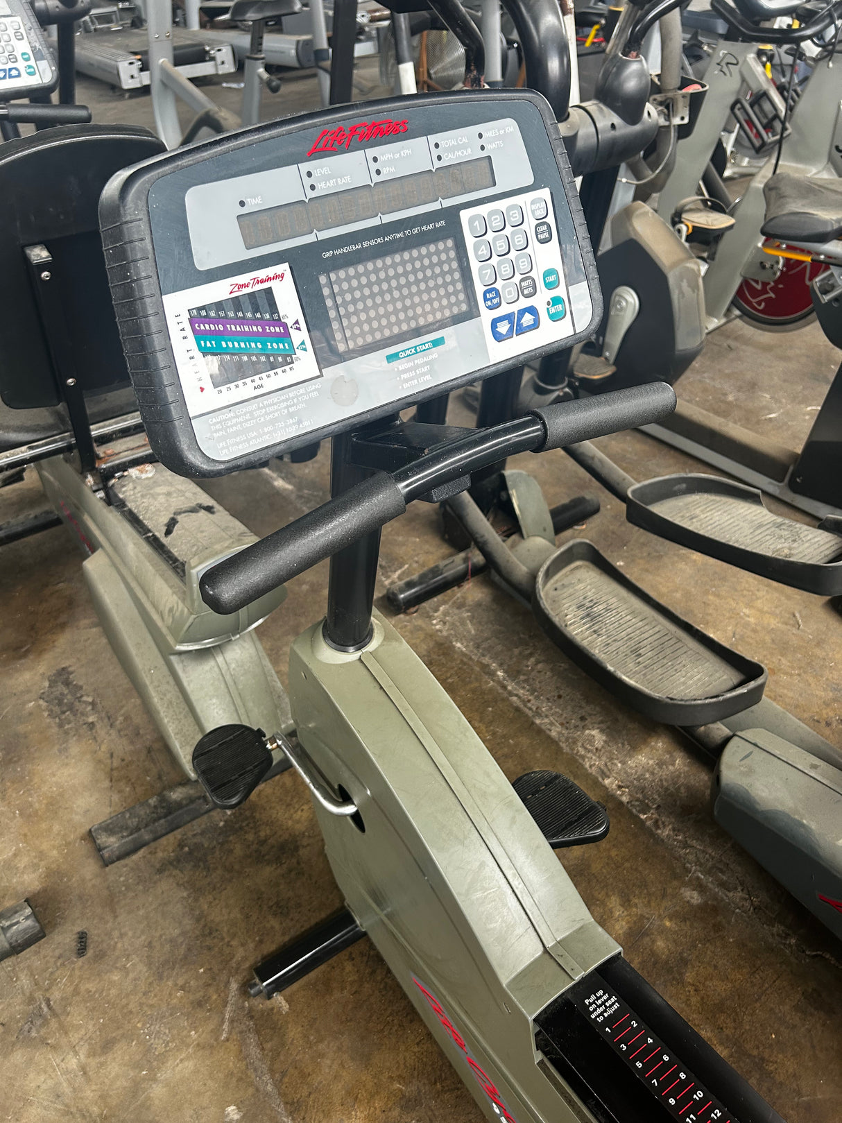 Pre-Owned Life Fitness 9500HR Recumbent Bike