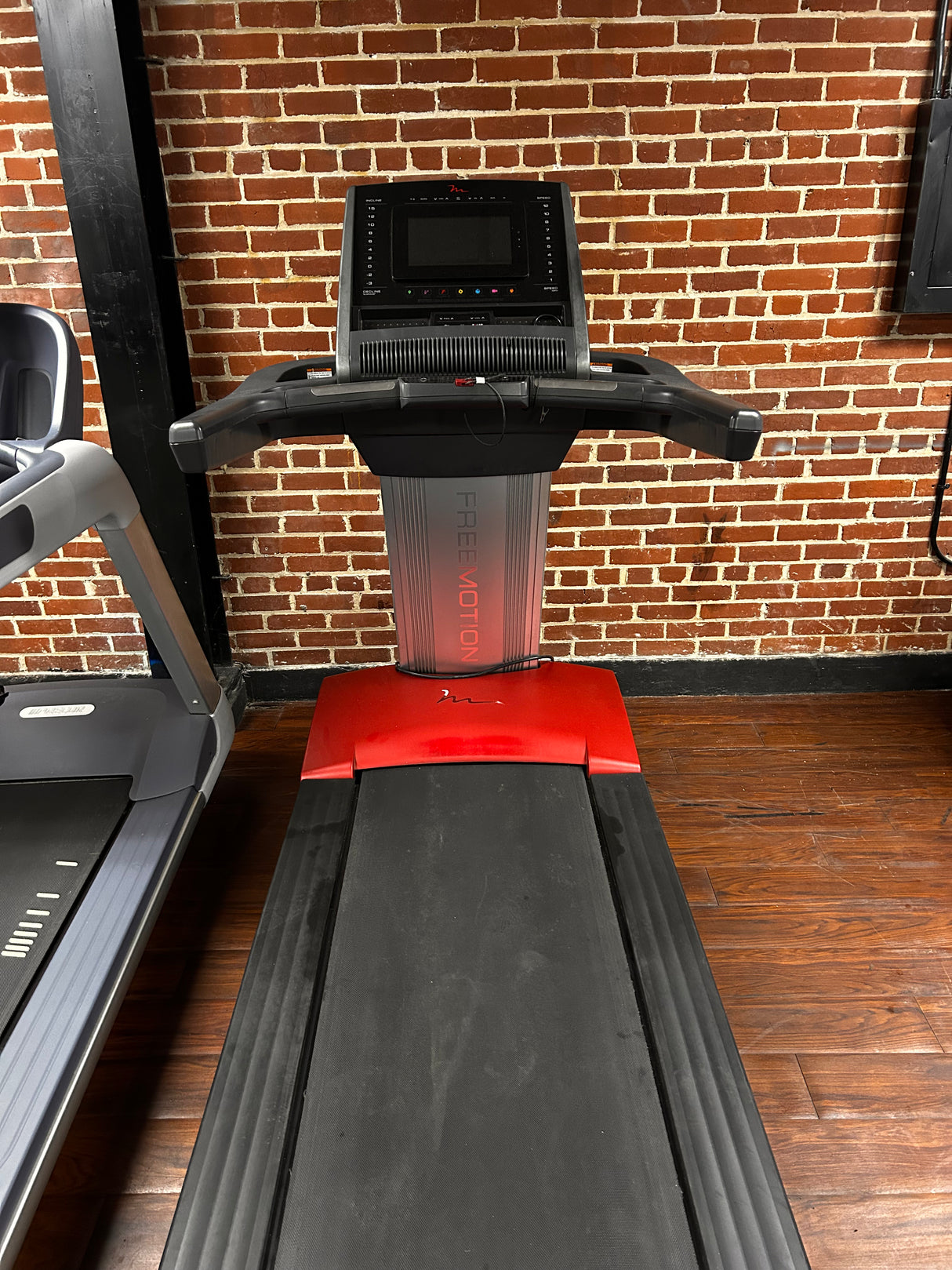 Pre-Owned Freemotion Reflex T7.7 Touchscreen Treadmill