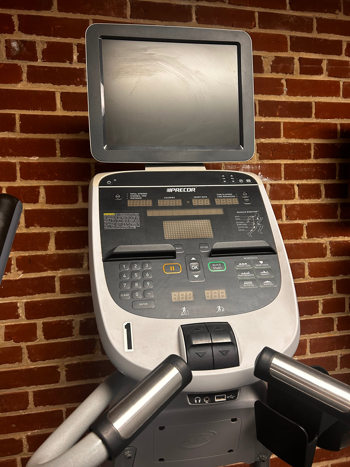 Pre-Owned Precor EFX 835 Elliptical