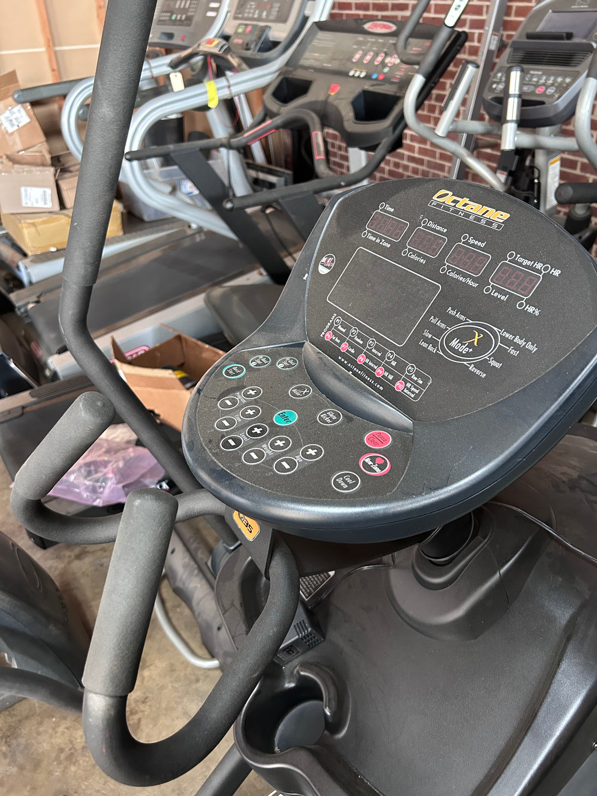 Pre-Owned Octane Q35 Elliptical - Exercise Unlimited