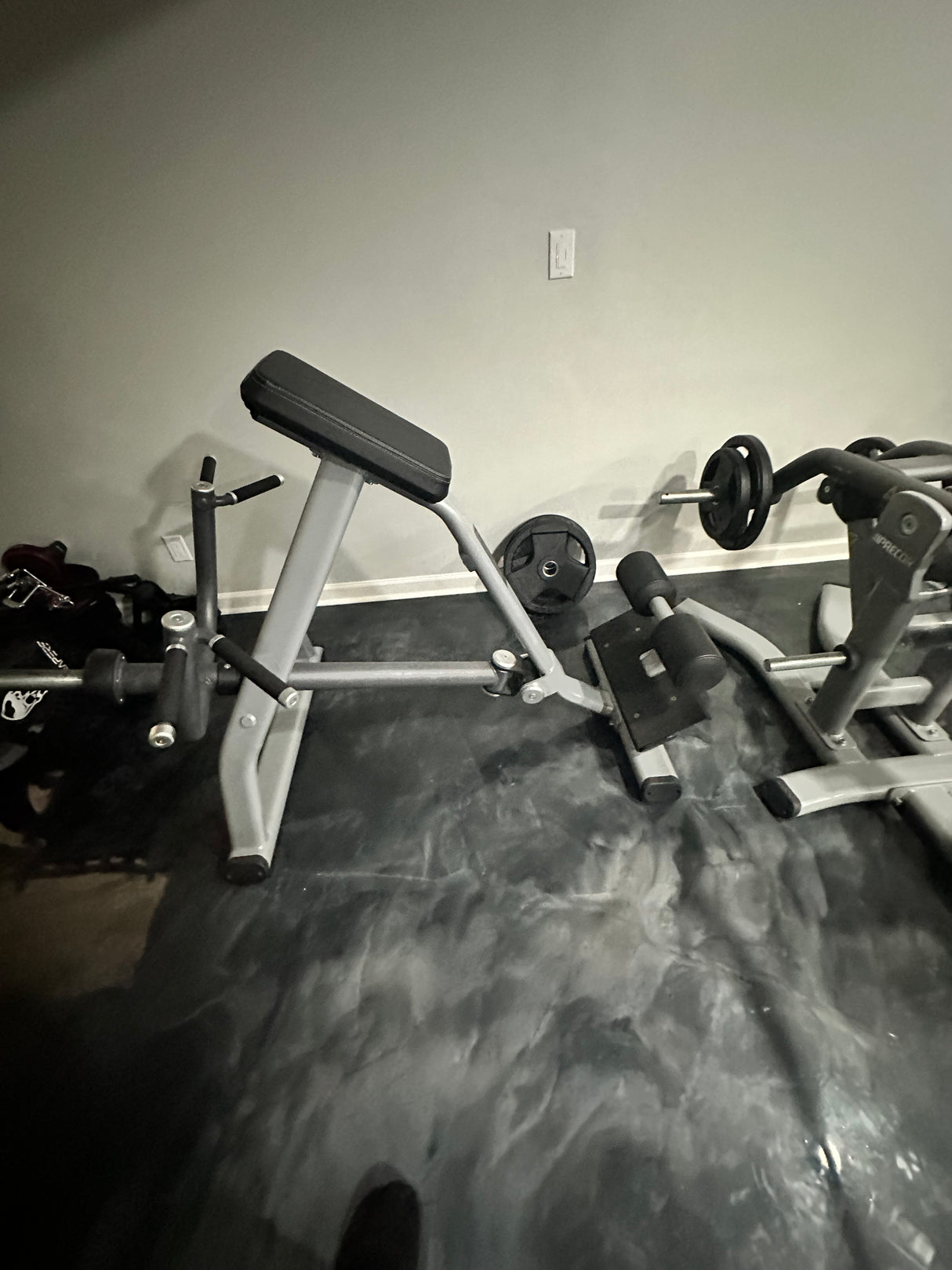 Precor Plate-Loaded Incline Lever Row - Like New Condition - Exercise Unlimited