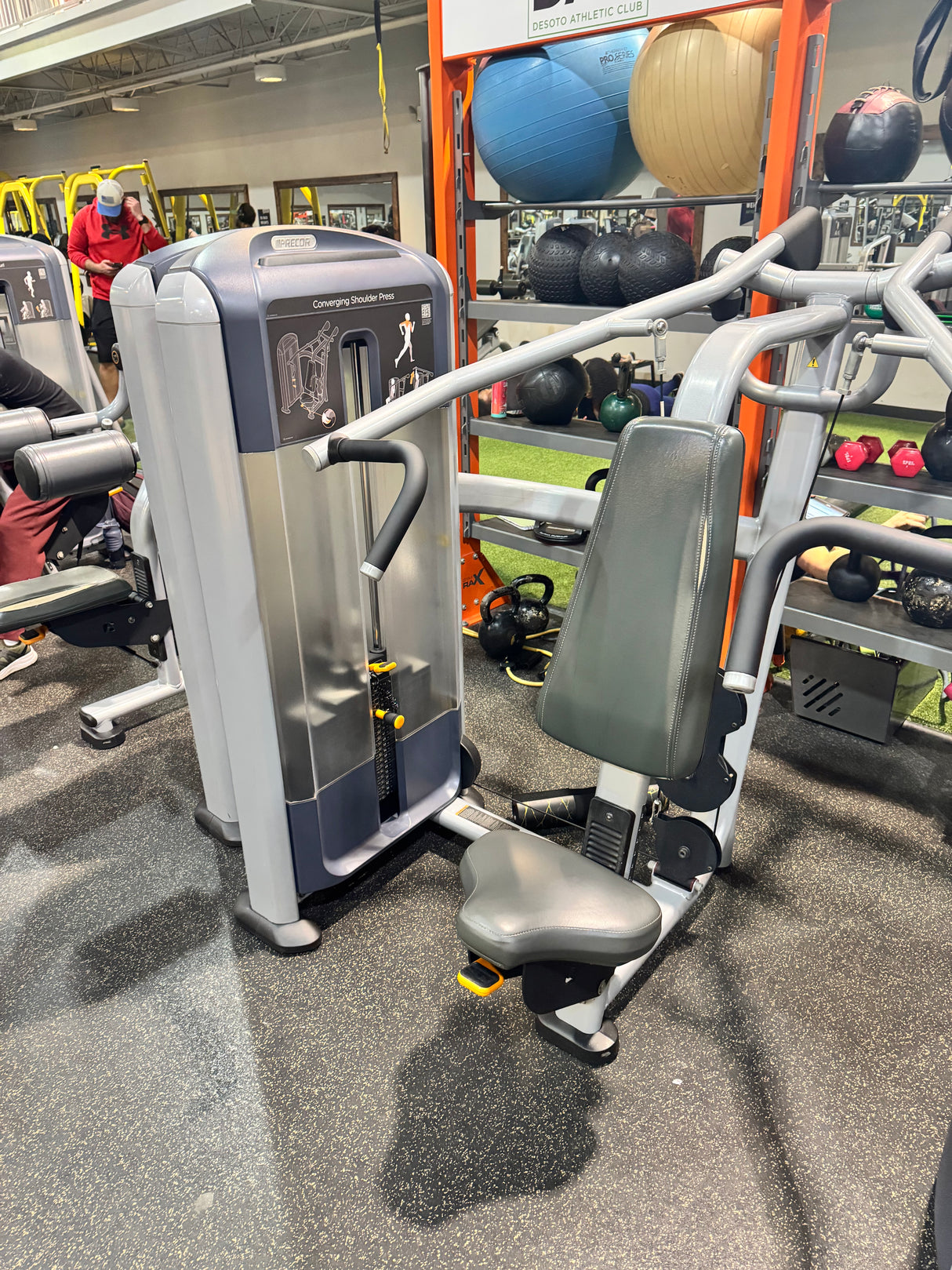 Pre-Owned Precor Discovery Series Selectorized Circuit 15-pc Circuit