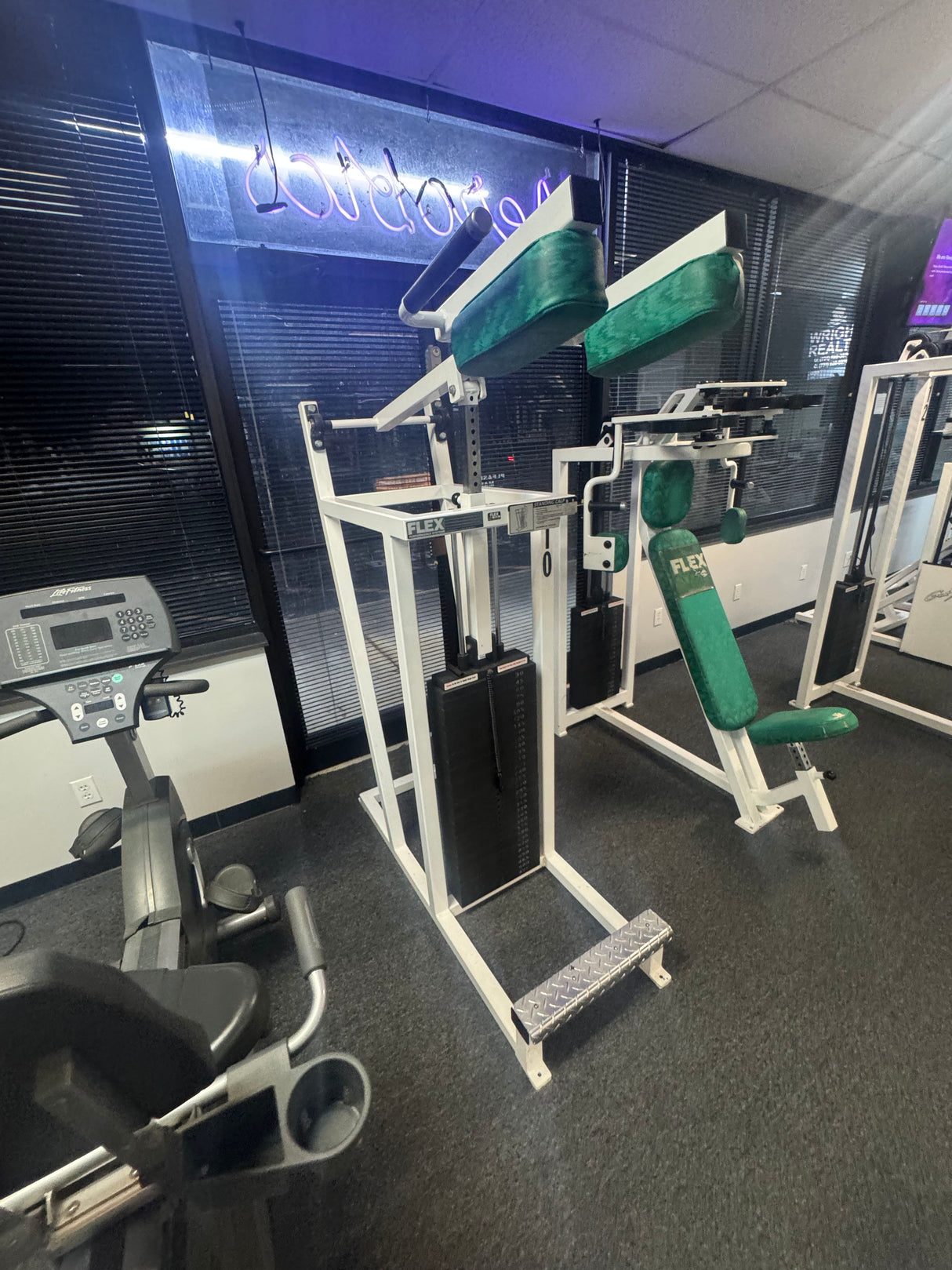 Pre-Owned Flex Fitness Standing Calf Raise