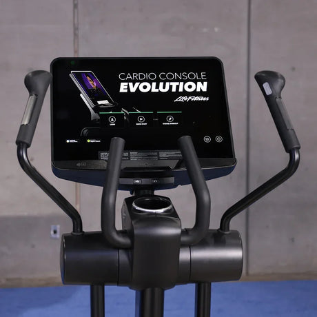 Life Fitness Club Series+ Elliptical Cross-Trainer - Exercise Unlimited