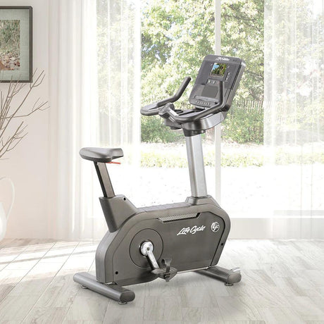 Life Fitness Club Series Upright Lifecycle Bike - Exercise Unlimited