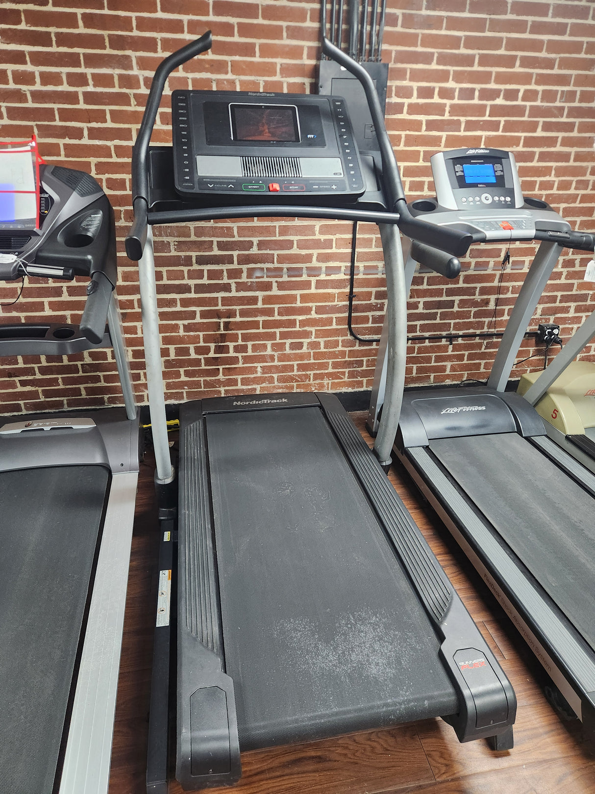Pre-Owned NordicTrack x11i Treadmill