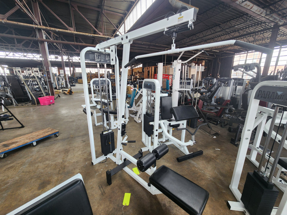 Pre-Owned Paramount FL-33 Lat Pull / Row