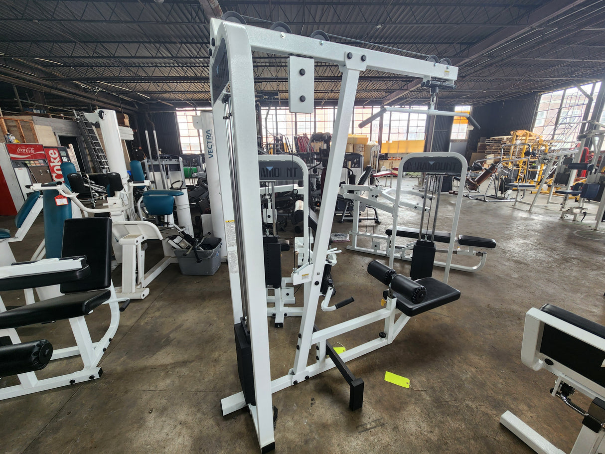 Pre-Owned Paramount FL-33 Lat Pull / Row