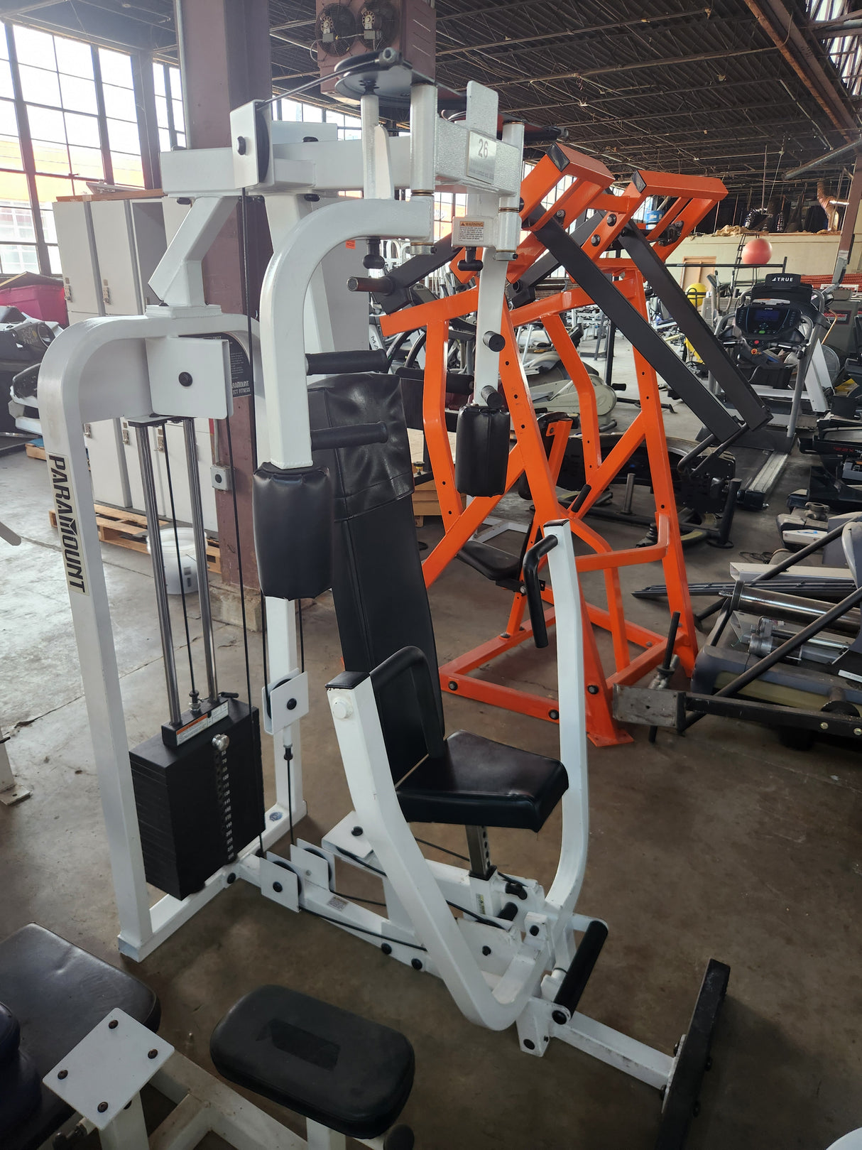 Pre-Owned Paramount SF-1500 Butterfly / Chest