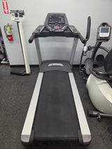 Pre-Owned Spirit Fitness CT800 Commercial Treadmill