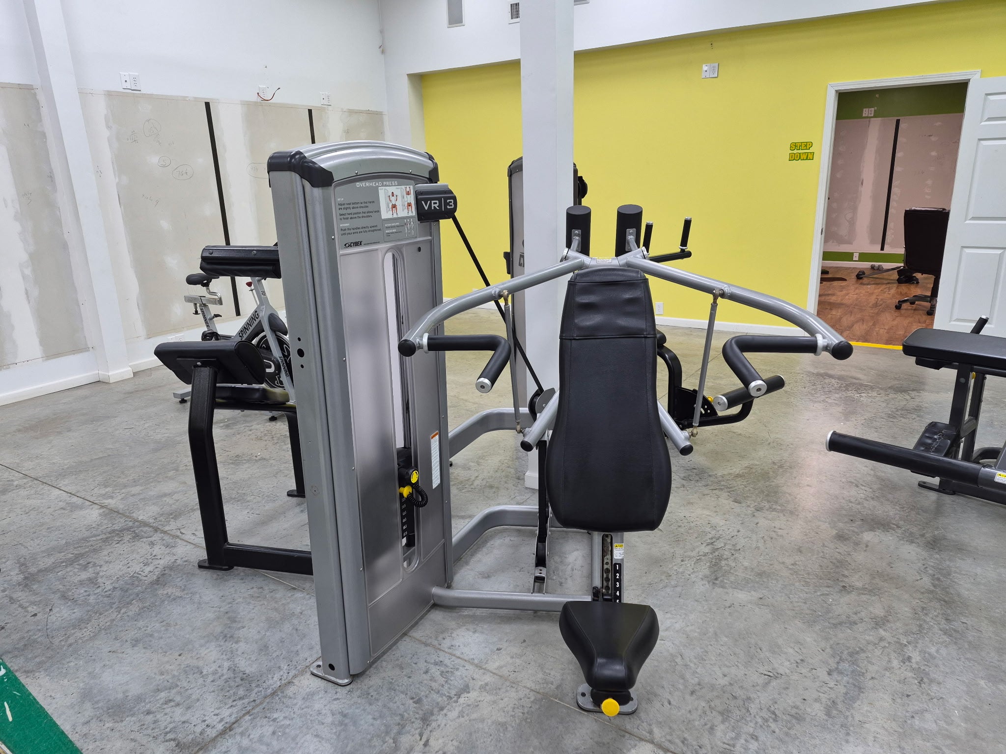 Pre-Owned Cybex VR3 Overhead Press