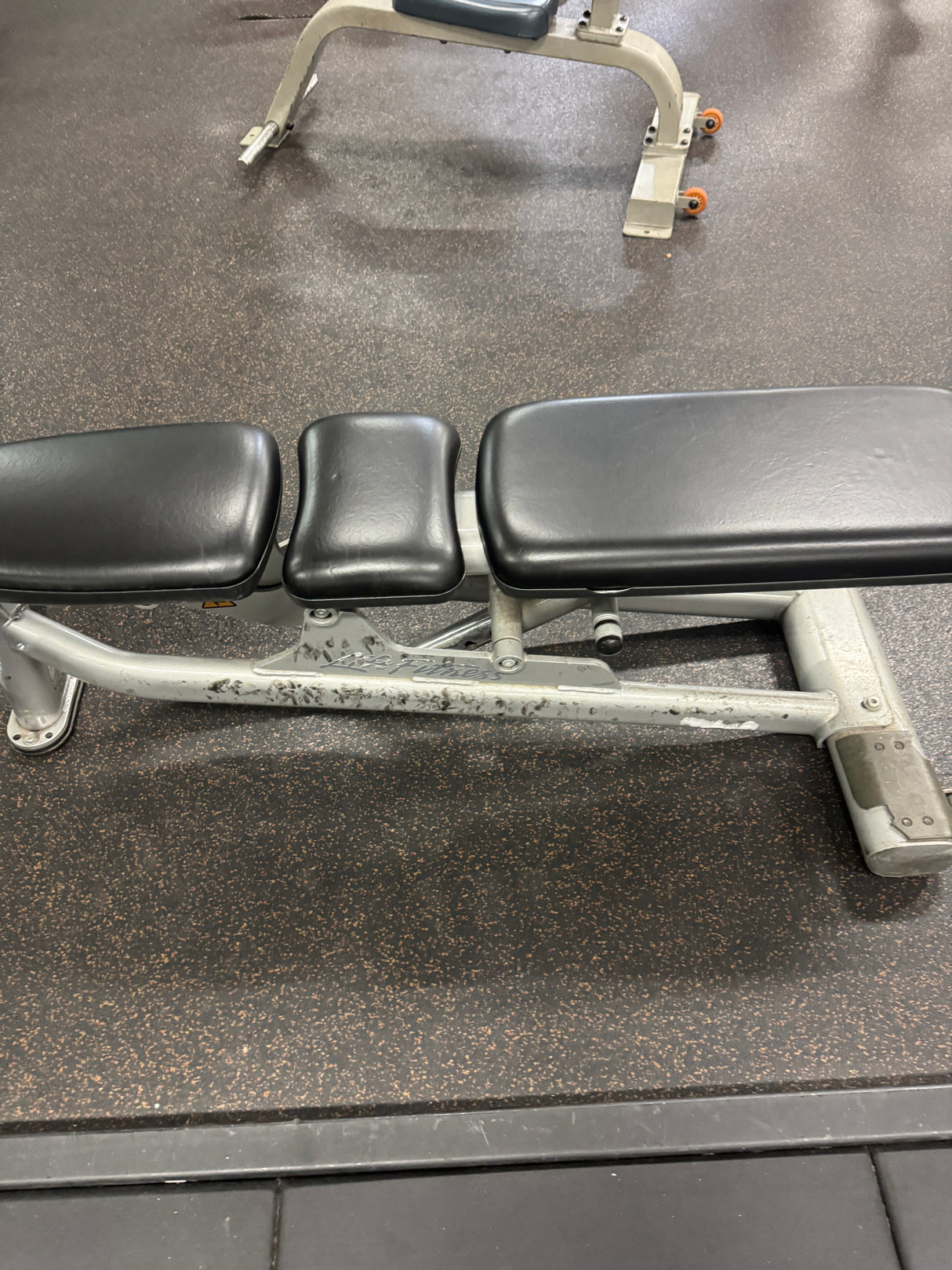 Pre-Owned Life Fitness Adjustable Bench