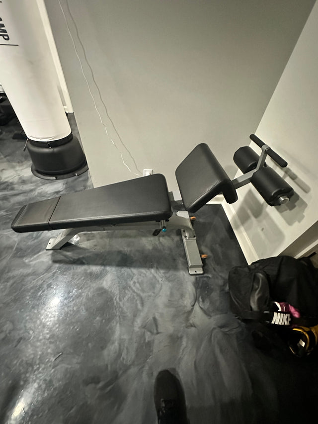 Precor Adjustable Decline Bench - Like New Condition - ExerciseUnlimited