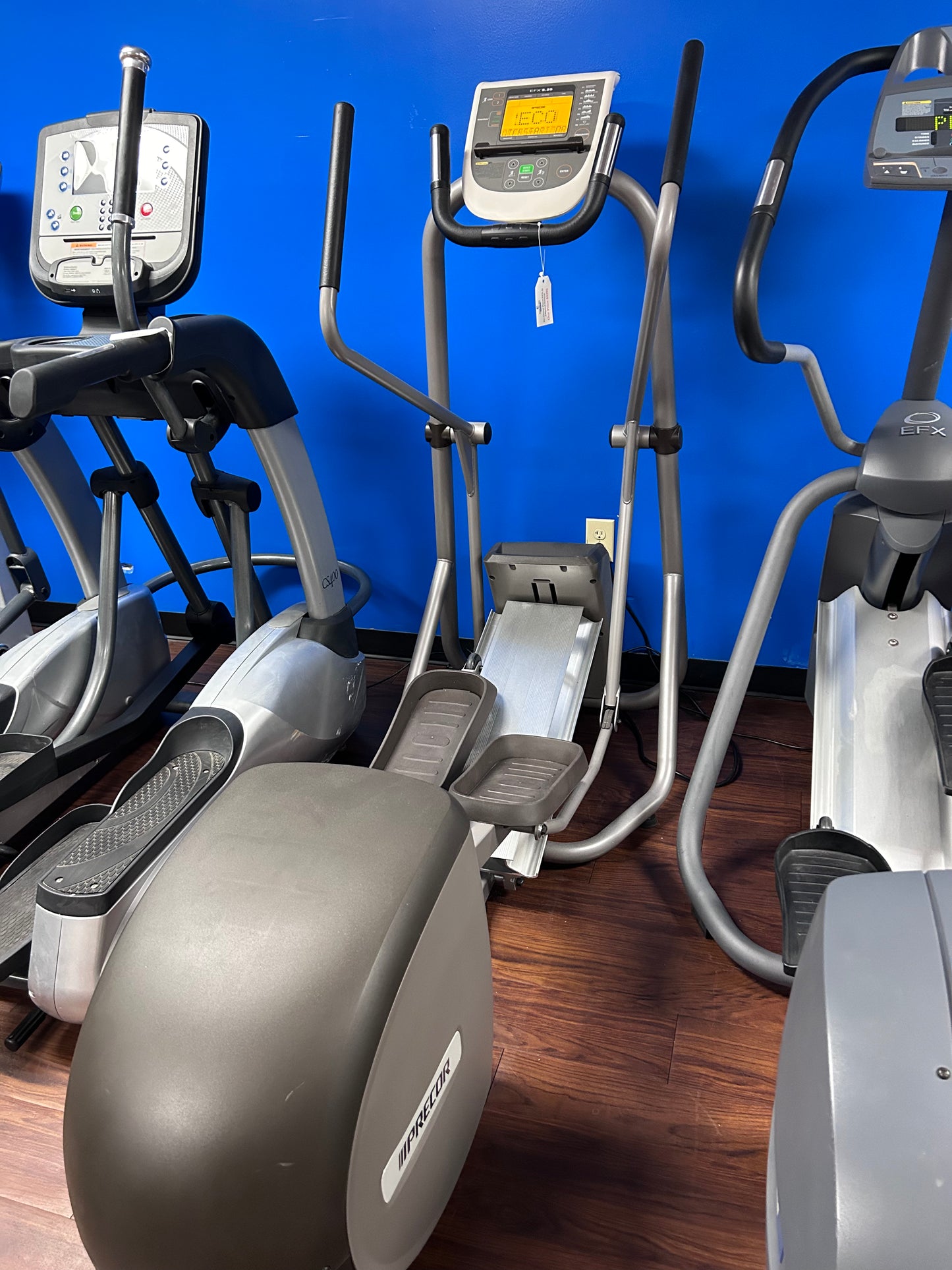 Pre-Owned Precor EFX 5.25 Elliptical - ExerciseUnlimited