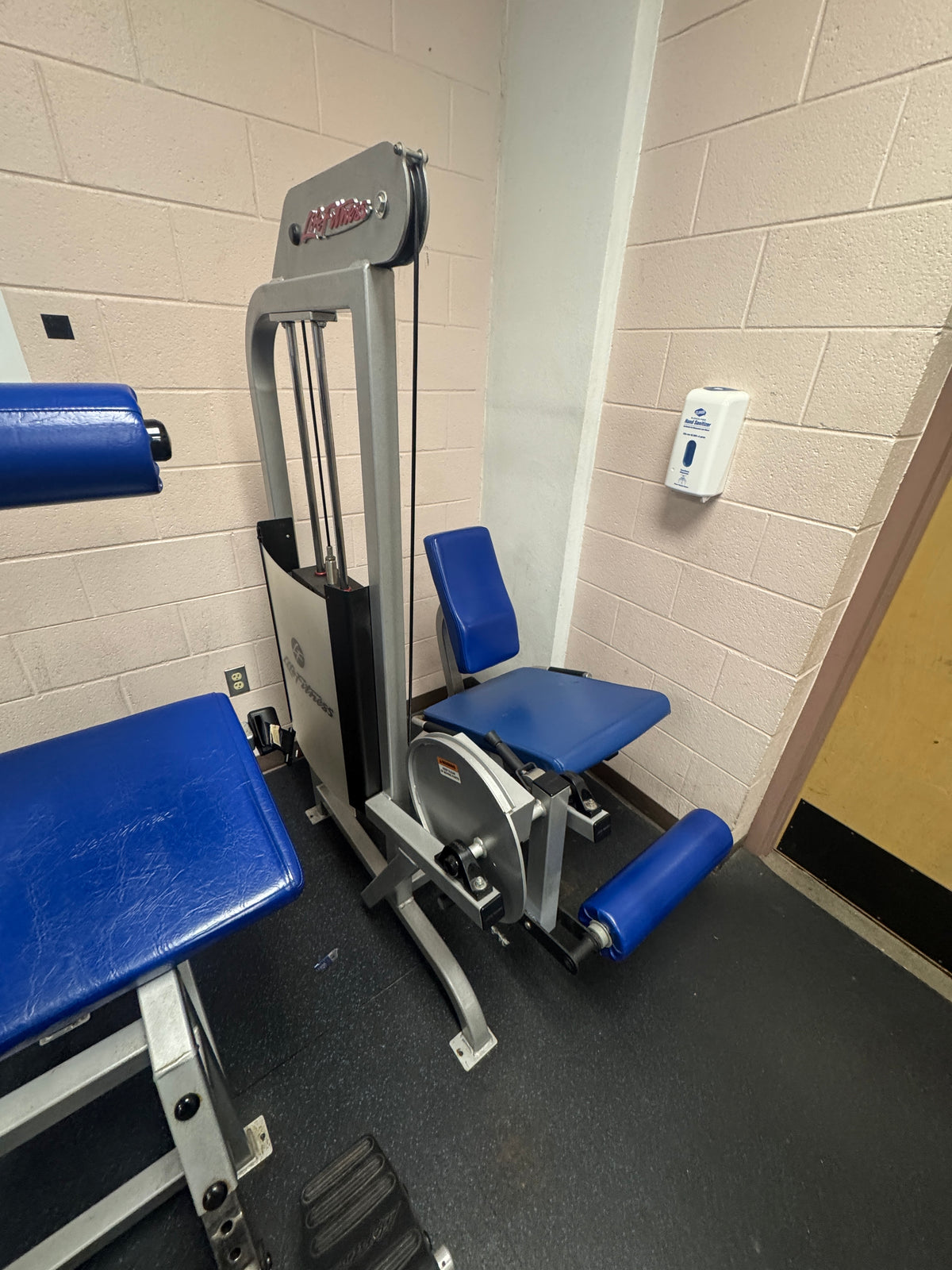 Pre-Owned Life Fitness SL20 Pro Series Leg Extension