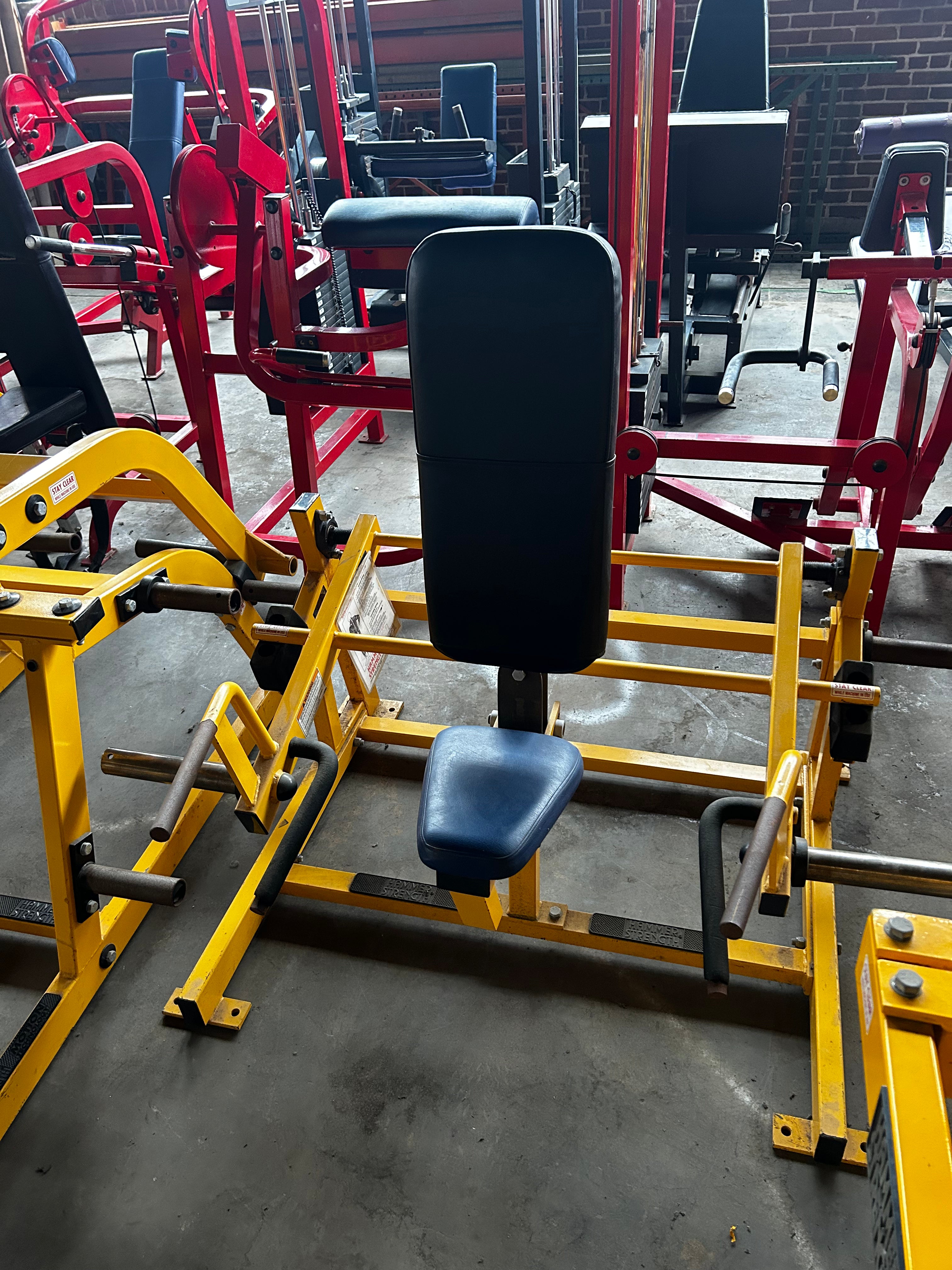 Hammer Strength Seated Standing Shrug – Exercise Unlimited