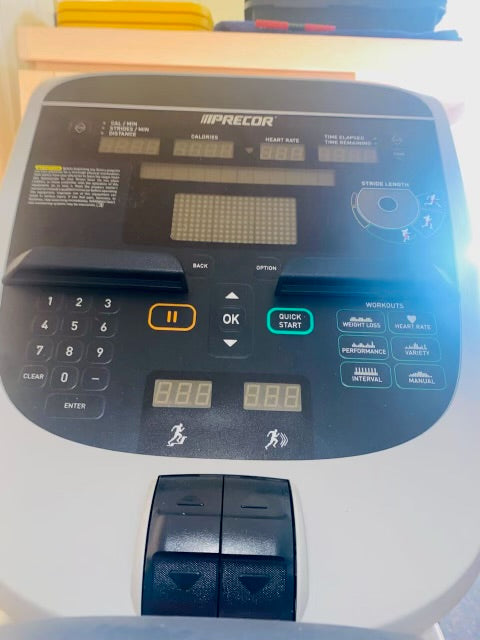 Pre-Owned Precor AMT 835 Elliptical with P30 Console