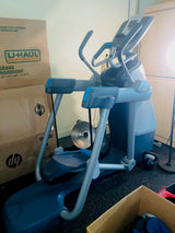 Pre-Owned Precor AMT 835 Elliptical with P30 Console - Exercise Unlimited