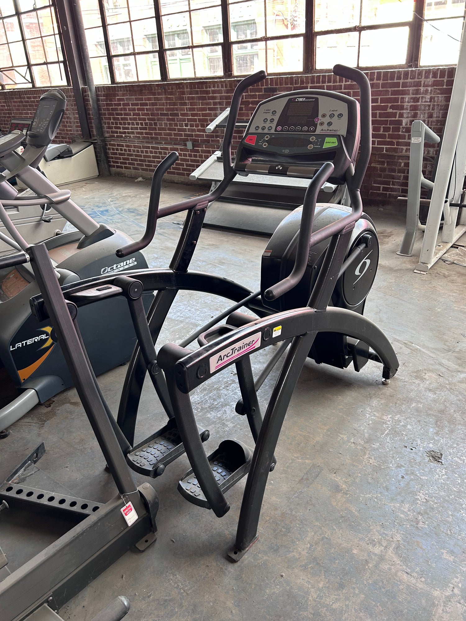 cybex 600a arc trainer reviews Pre-Owned Cybex 600A Arc Trainer – Exercise Unlimited