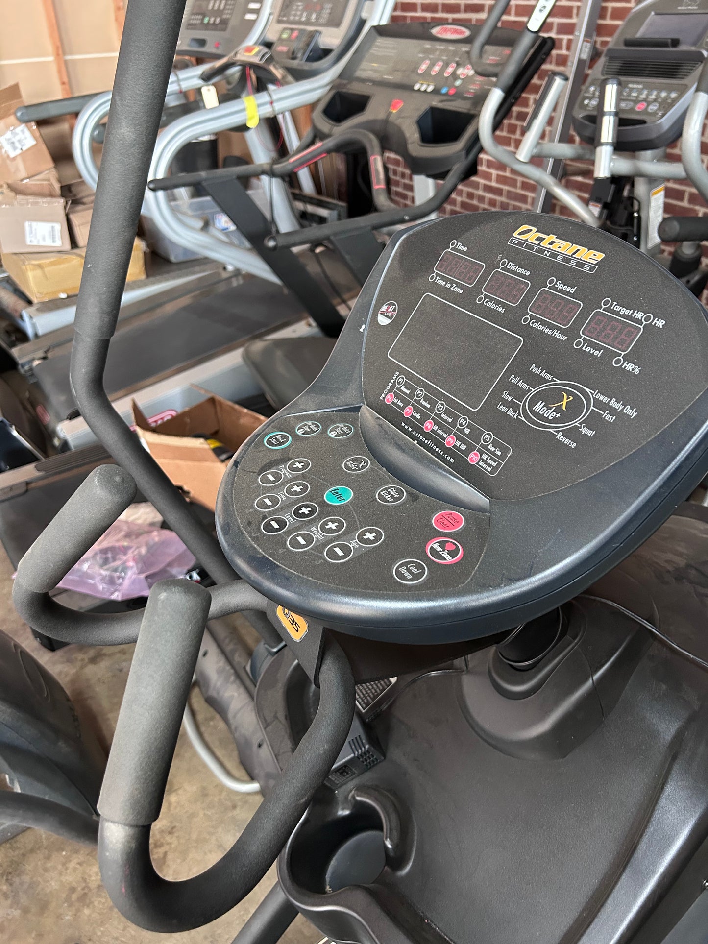 Octane discount q35 elliptical