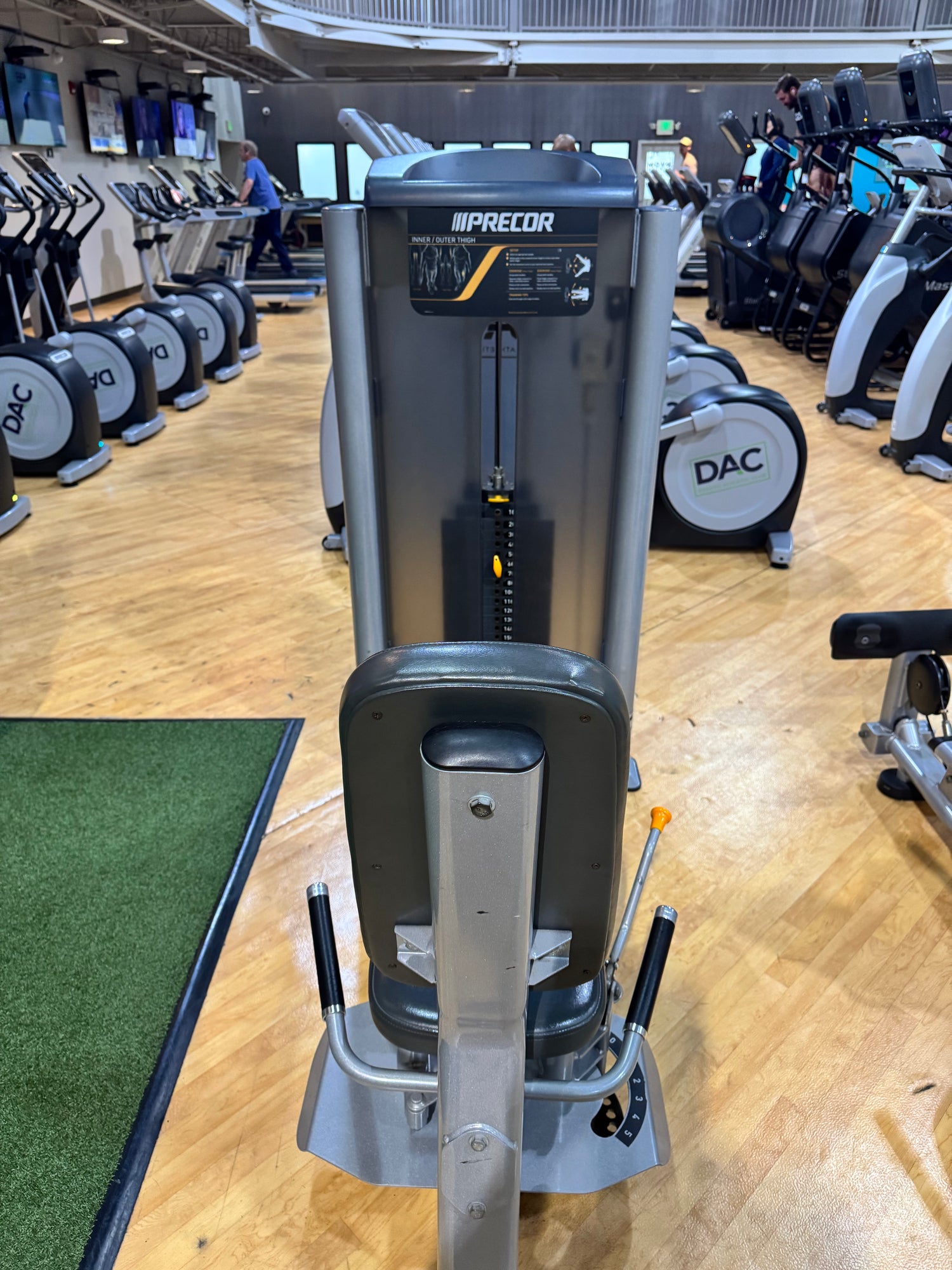 Pre-Owned Precor Discovery Series Selectorized Circuit 15-pc Circuit