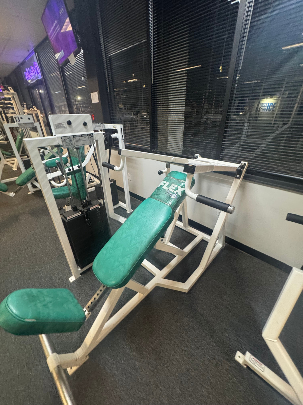 Pre-Owned Flex Fitness Incline Press