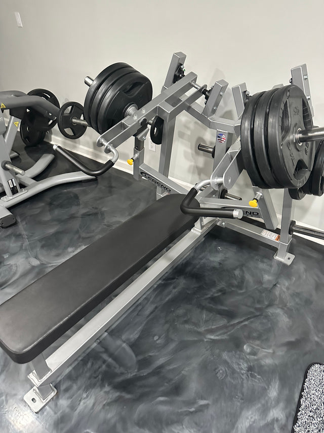 Legend Fitness Unilateral Converging Flat Chest Press - Like New Condition - ExerciseUnlimited